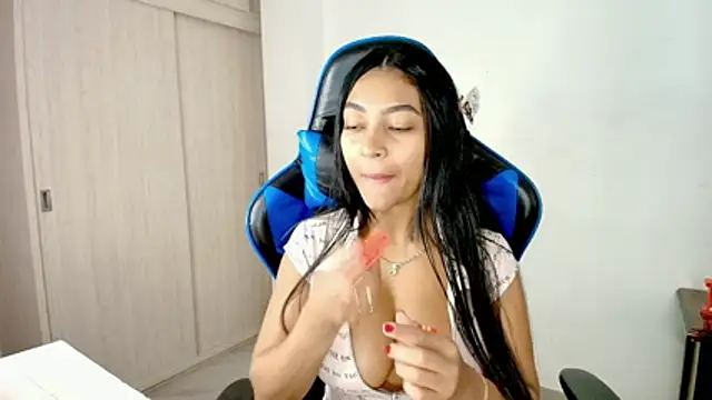 sophiax-x online show from January 9, 2:13 pm