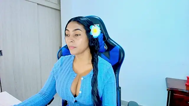 sophiax-x online show from December 17, 6:24 pm