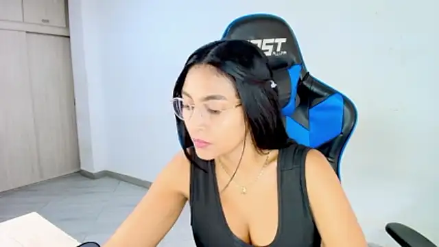 sophiax-x online show from March 6, 3:07 pm