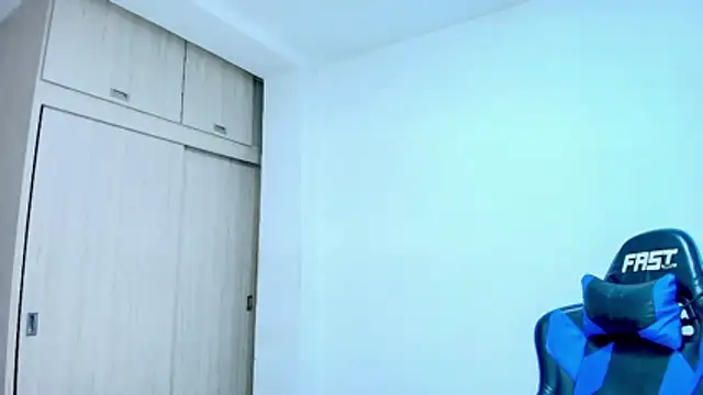 sophiax-x online show from January 16, 4:33 pm