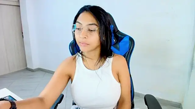 sophiax-x online show from March 1, 1:33 pm