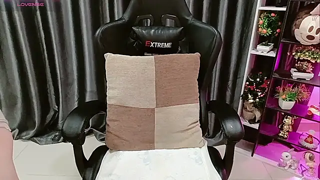 Yuki-yio online show from February 25, 1:17 am