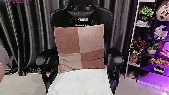 Yuki-yio online show from March 25, 1:17 am