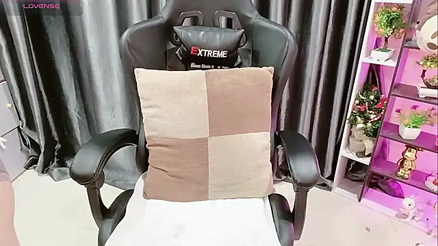 Yuki-yio online show from February 8, 12:08 am