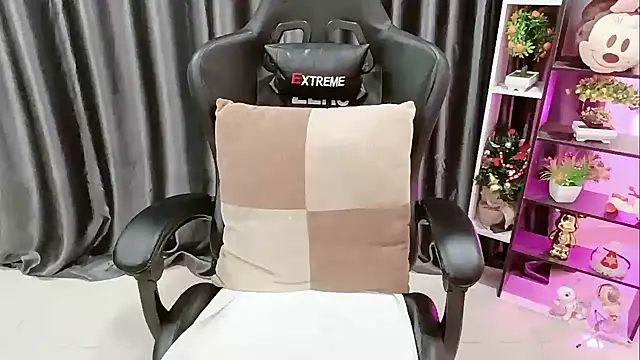 Yuki-yio online show from February 27, 1:17 am