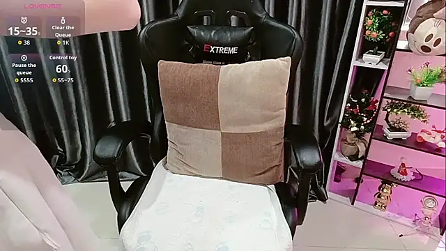 Yuki-yio online show from January 14, 1:20 am