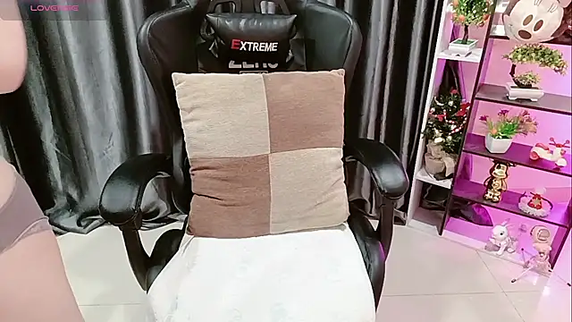 Yuki-yio online show from February 7, 1:24 am