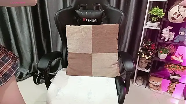 Yuki-yio online show from March 28, 1:17 am