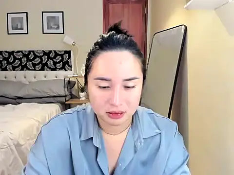 Sexysafarahh online show from March 25, 7:30 am