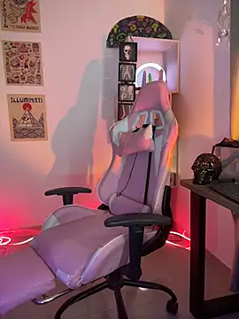 Emma Wish online show from November 23, 7:13 pm