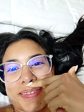 Snapshot of Angelinalombardi_ chatting on November 7, 1:32 am Angelinalombardi online show from November 7, 1:32 am