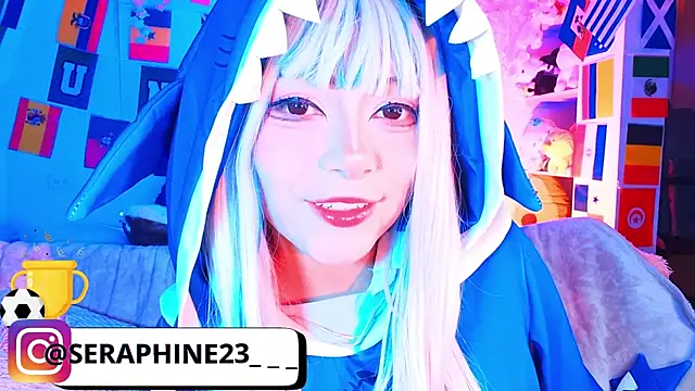 Snapshot of seraphine23 chatting on July 12, 10:32 pm seraphine23 online show from July 12, 10:32 pm