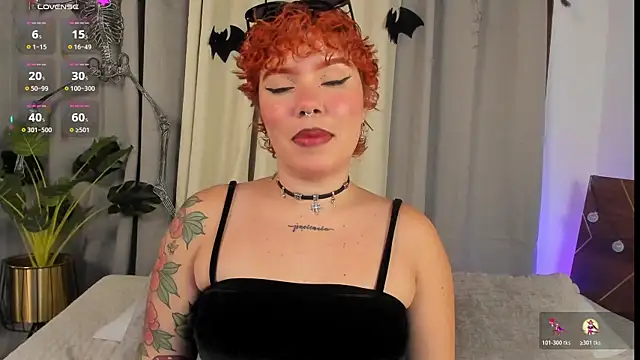 Snapshot of Amy_art chatting on October 18, 8:22 pm Amy art online show from October 18, 8:22 pm