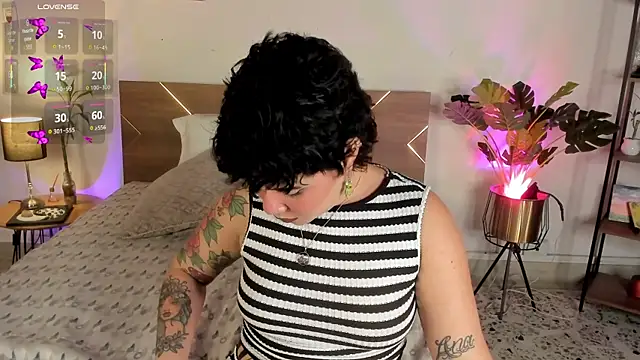 Amy art online show from April 16, 9:39 pm