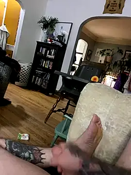 Snapshot of grizzlybearcody chatting on November 21, 2:21 am grizzlybearcody online show from November 21, 2:21 am