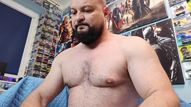Muscle Bear online show from April 19, 4:46 am