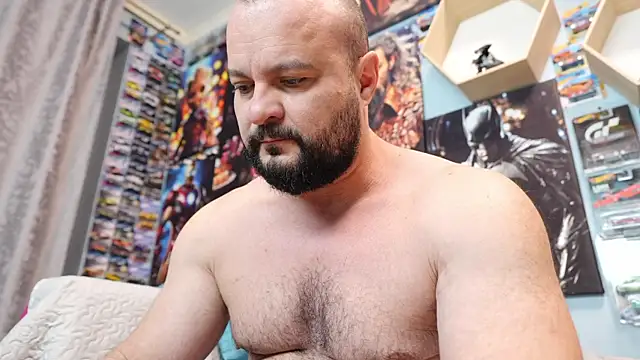 Muscle Bear online show from December 20, 6:05 am