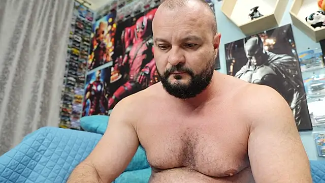 Snapshot of Muscle_Bear chatting on October 14, 5:57 pm Muscle Bear online show from October 14, 5:57 pm