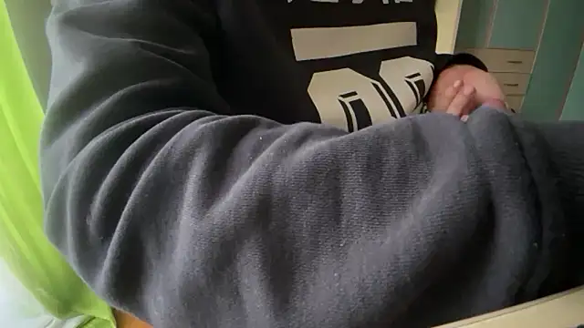 areo2002 online show from March 1, 4:11 pm