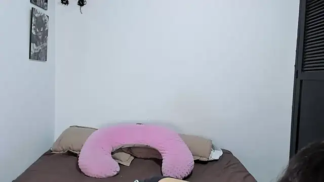 Abby Saenz01 online show from November 9, 12:31 pm