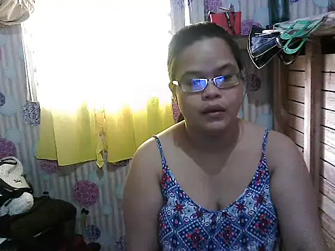 abiemayhottiey online show from December 13, 11:17 pm