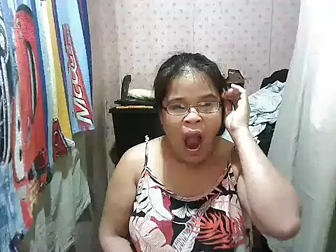 abiemayhottiey online show from October 30, 10:28 pm