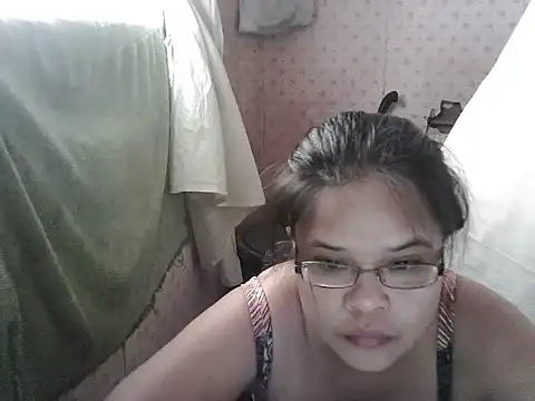 abiemayhottiey online show from October 15, 12:42 am