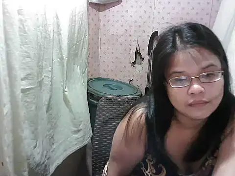 abiemayhottiey online show from October 18, 12:34 am