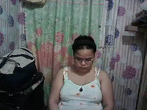 abiemayhottiey online show from January 9, 4:49 pm