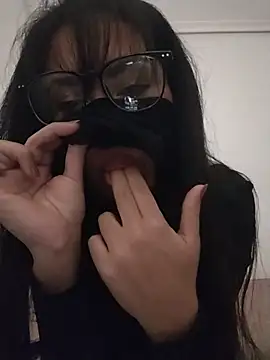 sarahvergen online show from February 7, 8:17 pm