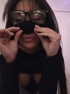 sarahvergen online show from February 8, 6:49 pm