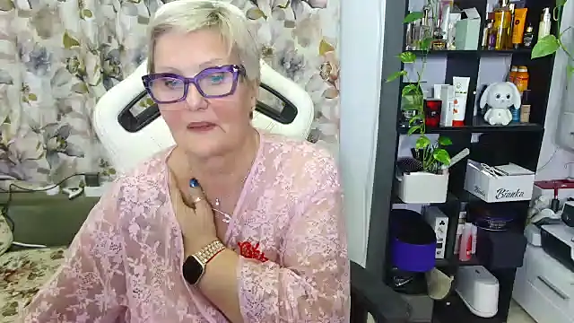 Selenna57 online show from February 13, 8:45 pm