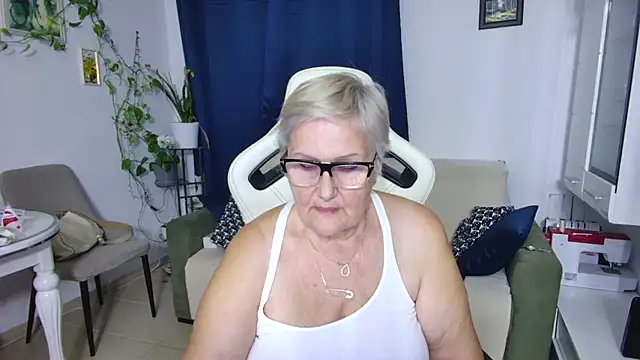 Selenna57 online show from April 20, 5:47 pm