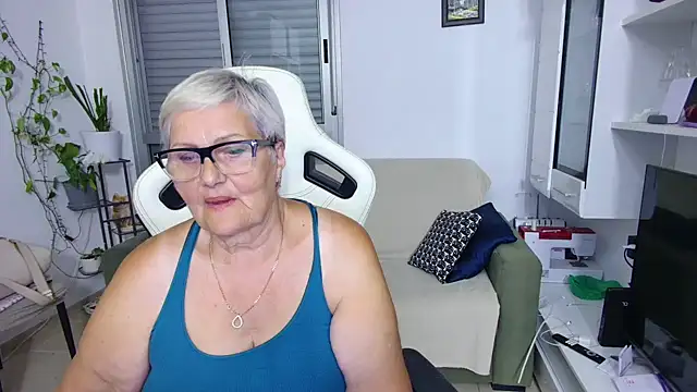Selenna57 online show from May 27, 5:31 pm