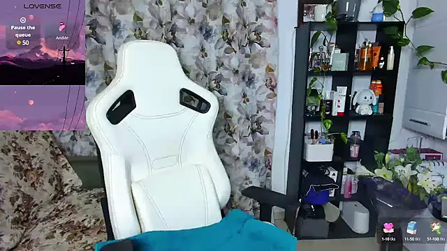 Selenna57 online show from December 1, 6:24 pm