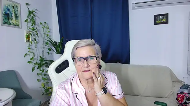 Selenna57 online show from November 27, 6:52 pm