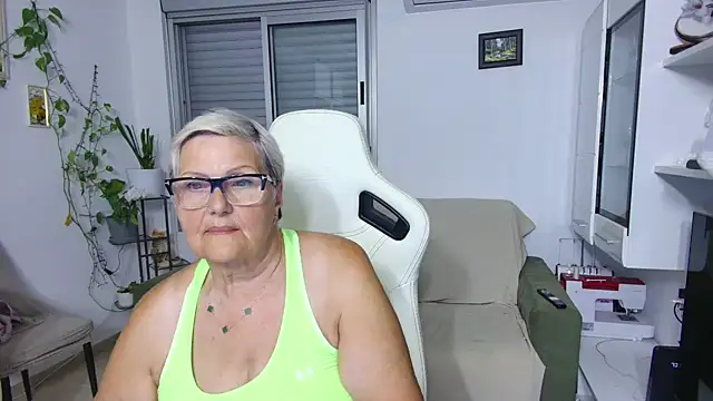 Selenna57 online show from June 4, 5:17 pm