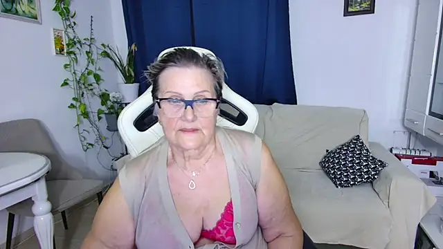 Selenna57 online show from April 1, 4:59 pm
