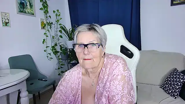 Selenna57 online show from January 16, 6:45 pm