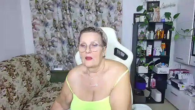 Selenna57 online show from March 6, 1:48 am