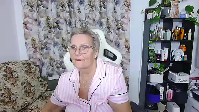 Selenna57 online show from February 14, 7:23 pm