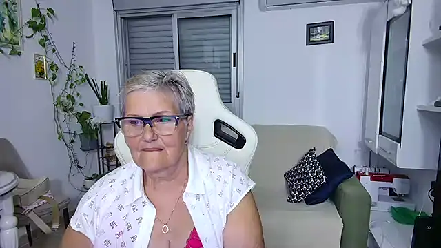 Selenna57 online show from May 26, 5:22 pm