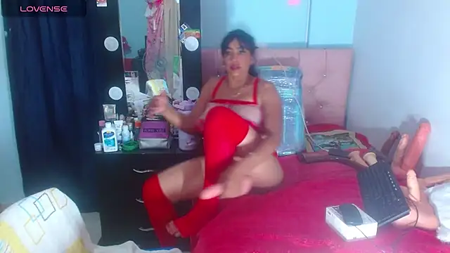 Alexaqueen1 online show from May 16, 11:48 pm
