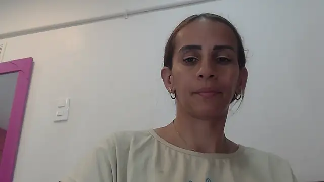 Amber Moore online show from November 29, 10:32 pm