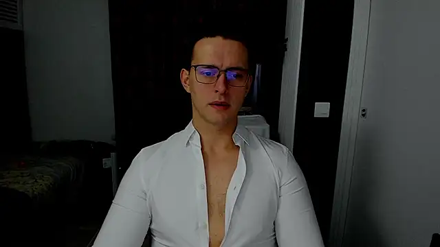 sexxymuscles4u online show from November 18, 10:29 am