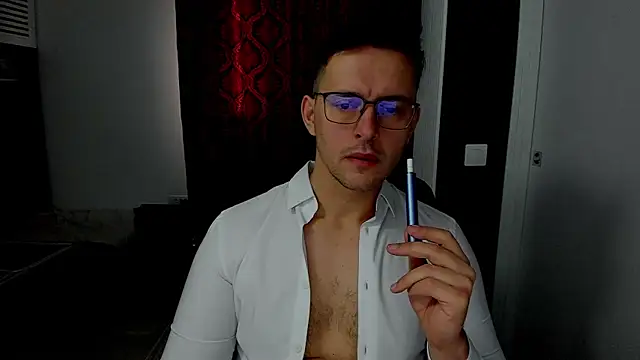 sexxymuscles4u online show from December 16, 8:51 am