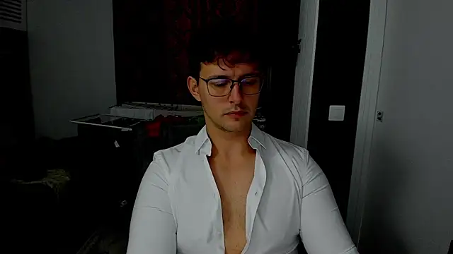 sexxymuscles4u online show from October 30, 9:18 am