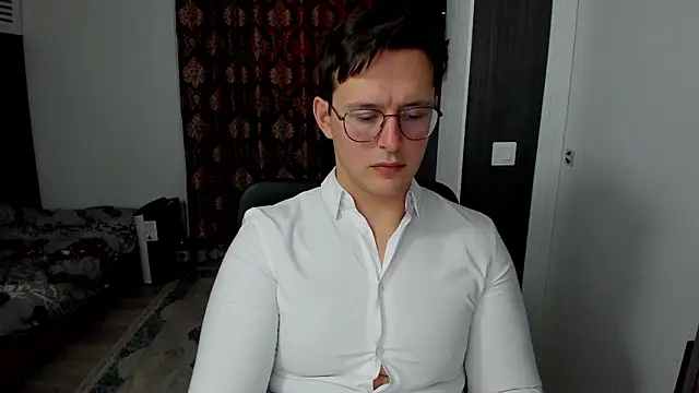 sexxymuscles4u online show from January 19, 12:42 pm