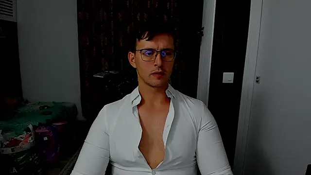 sexxymuscles4u online show from October 7, 11:44 am