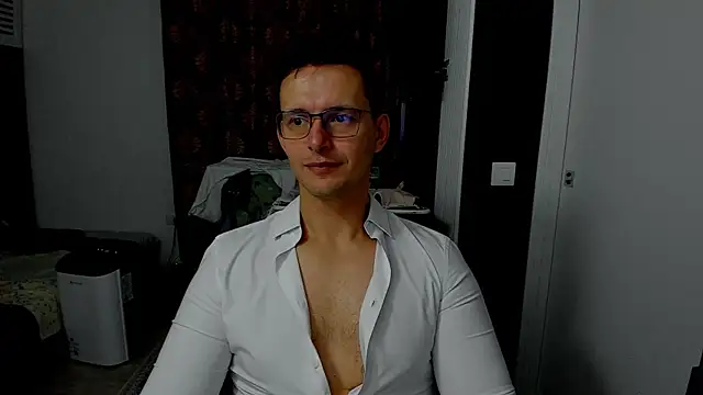 sexxymuscles4u online show from November 11, 7:36 am